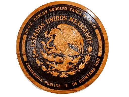 Sello de madera tallada de la Correduría Pública 5 de Quintana Roo con el escudo de los Estados Unidos Mexicanos