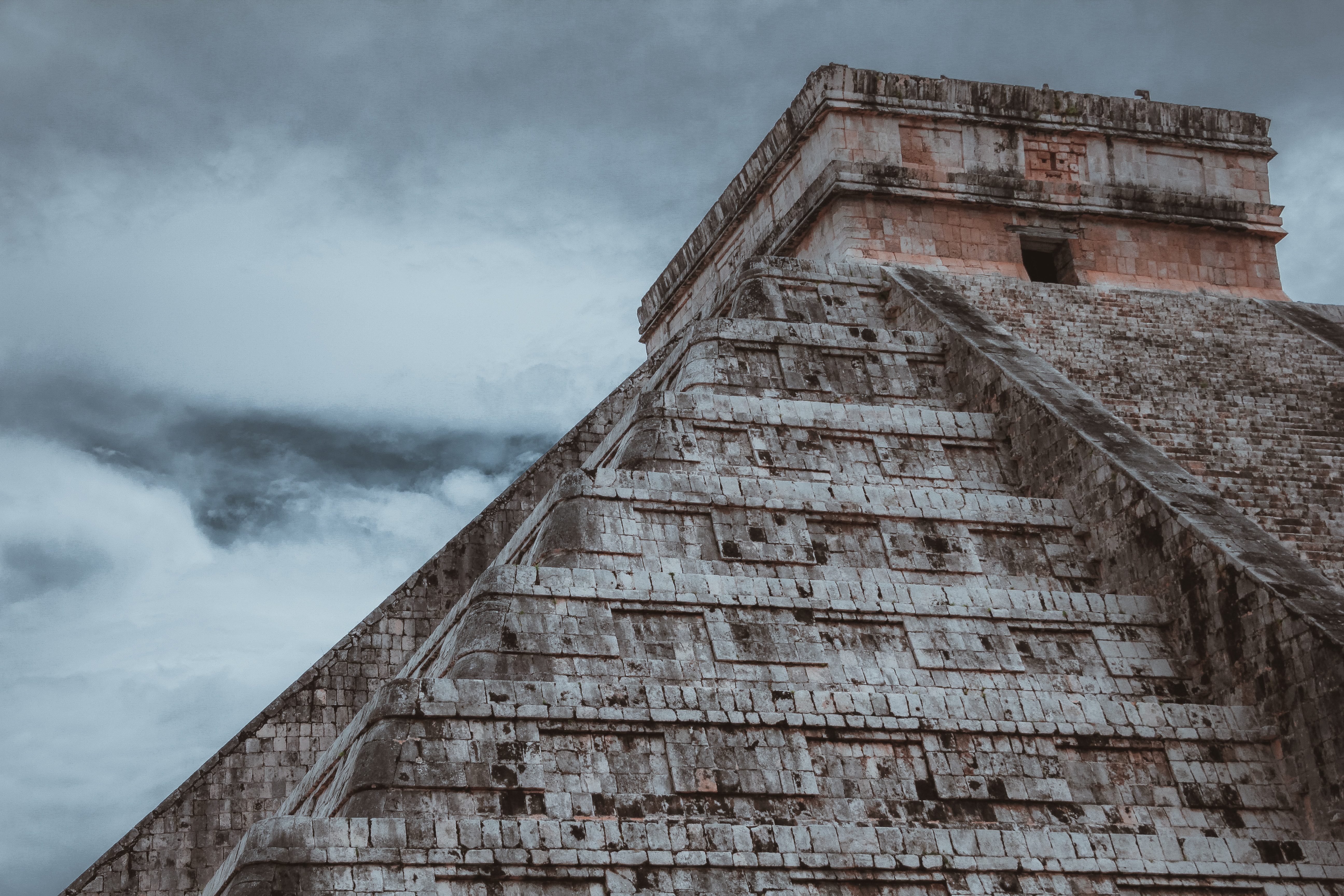 La Importancia de un Notario en México: Desmitificando el Derecho Notarial